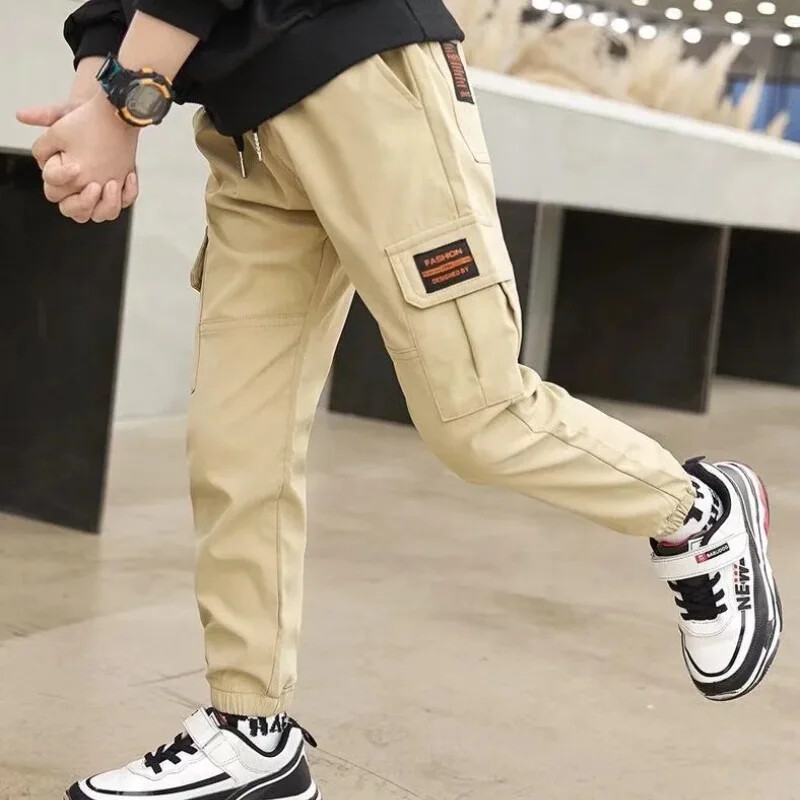 Dječje moderne proljeće jesenske kargo hlače Široke trenirke za dječake Elegantne ležerne hlače za djecu