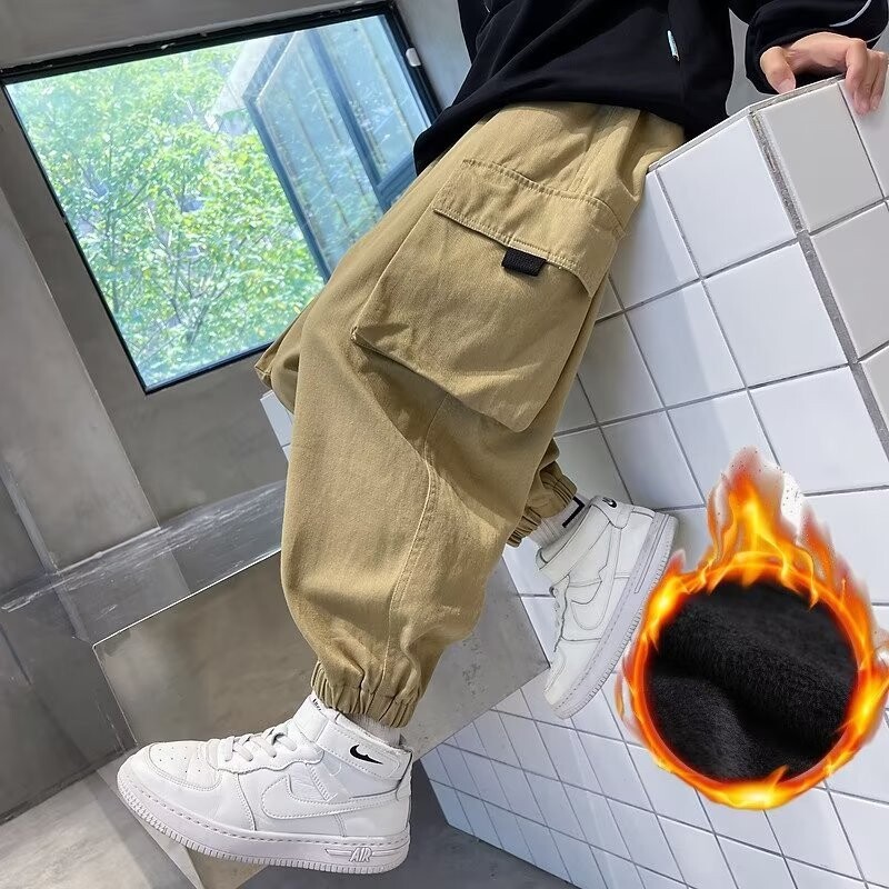 Poiste püksid kevadised ja sügisesed uued pehmed laste tööpüksid kevadised ja sügisesed keskmise suurusega laste lahedad vabaaja püksid