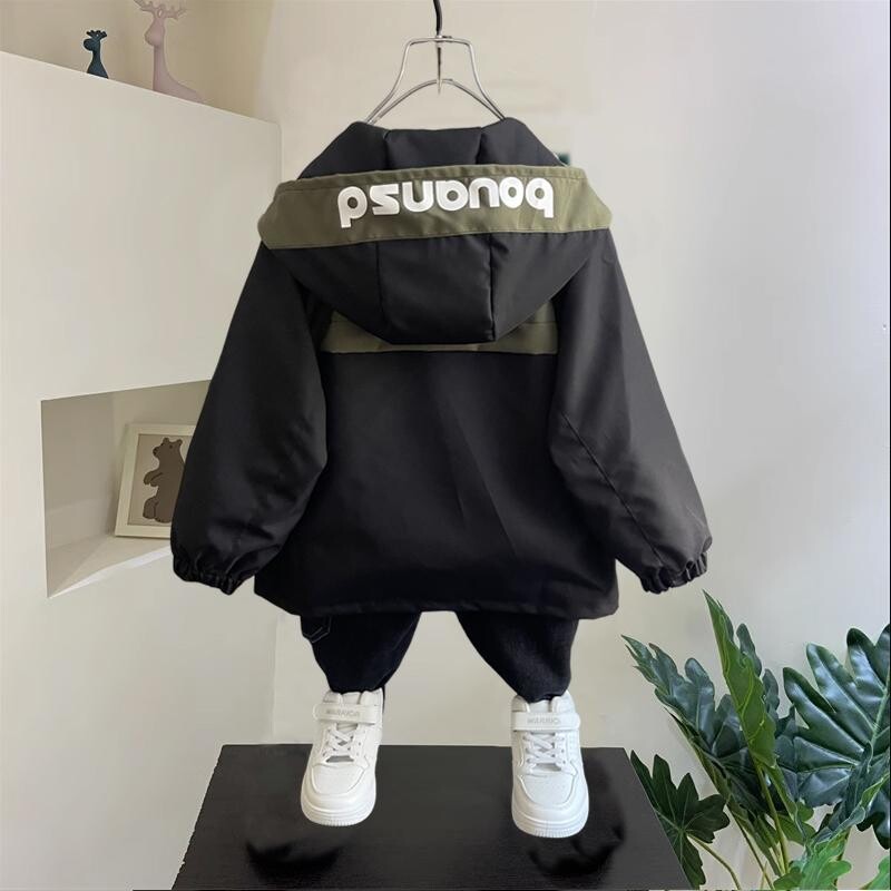 Dječji kaputi za dječake Proljeće Jesen 2023. Nova modna ležerna korejska patchwork jakna s patentnim zatvaračem Ulična odjeća Zgodna gornja odjeća s kapuljačom