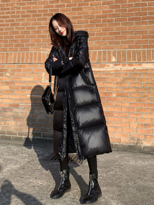 Crna sjajna jakna s kaputom Ženska modna deblja zimska jakna s kapuljačom 2023. Ženska topla gornja odjeća otporna na vjetar otporna na kišu