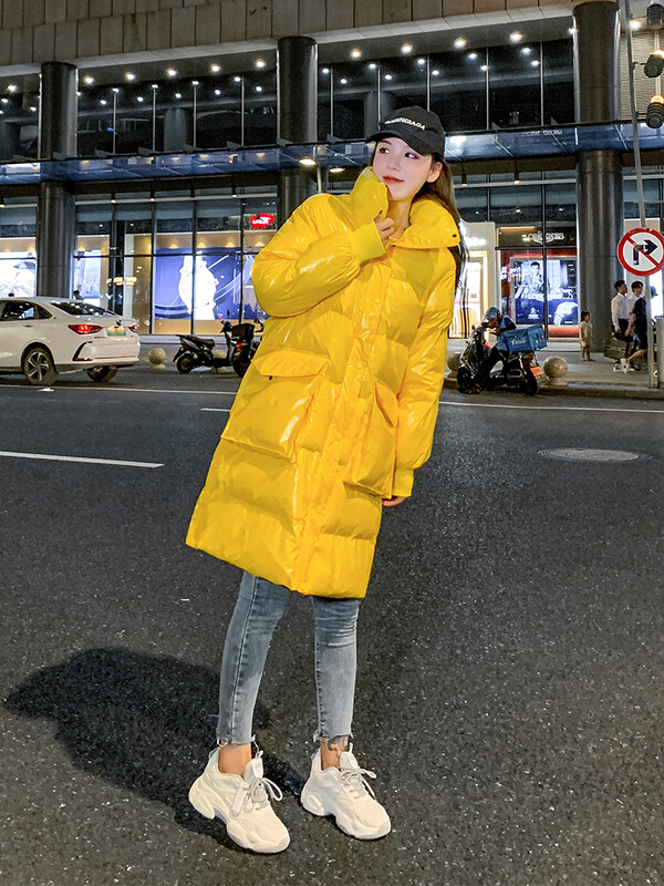 Sjajna žuta duga zimska pufer jakna Ženske prevelike kapute jesen 2022. Korejska modna ulična odjeća Y2k široke podstavljene parke