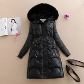 Βαμβακερό πουπουλένιο γυναικείο παλτό 2023 Νέο γυαλιστερό πάνω από το γόνατο, φαρδύ χειμωνιάτικο μπουφάν Γυναικείο παλτό πάρκα με χοντρή κουκούλα γούνινο γιακά με επένδυση