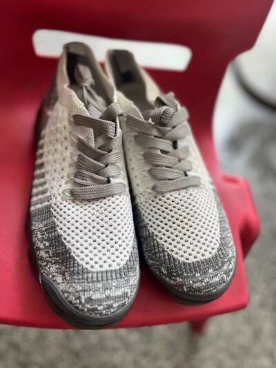 Naiste tossud Moodsad võrkkangast hingavad vabaajajalatsid naistele 2024Uue platvormiga spordijalatsid Mugavad libisemiskindlad jooksujalatsid