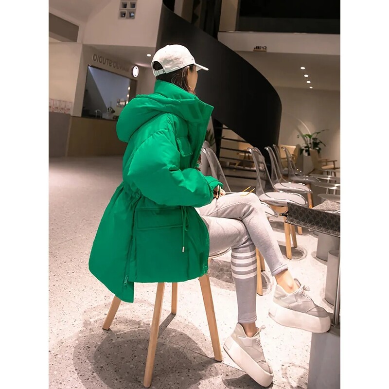 Kapuutsiga parkad Naiste talve paksud soojad pikkade varrukatega tõmblukud mantlid Naiste elastne vöökoht soe jope Välisriided