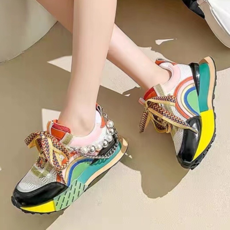 Jesenske nove ženske tenisice Modne mrežaste prozračne 2024 dugine boje na vezivanje biserni lanac Trendovski dizajn brenda Debeli potplat Zapatos