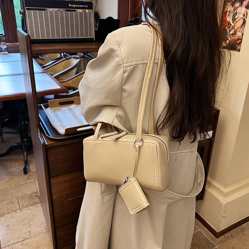 ﻿ Korejska niche dizajnerska torba na rame s novčanikom za kovanice, jednobojna pu kožna torba Boston Marka Ženska kupac torbica ispod pazuha