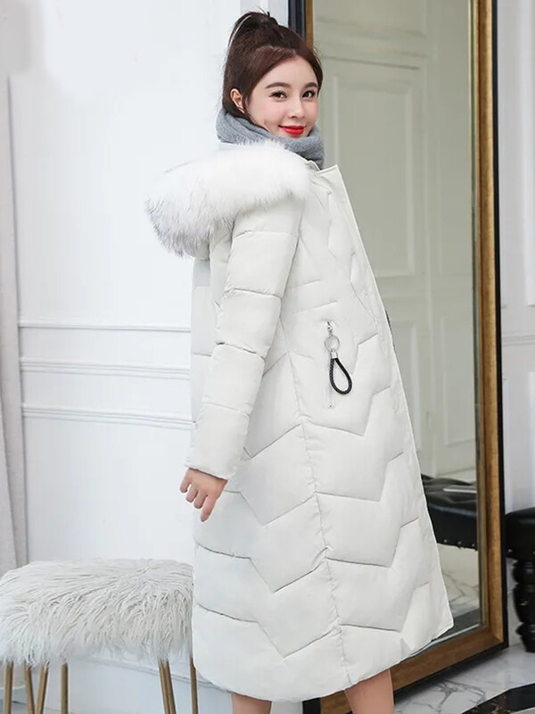 Duge zimske elegantne parke s kapuljačom i ovratnikom od umjetnog krzna. Prevelike tople pamučno podstavljene casacos ležerne jakne otporne na vjetar, deblje jakne