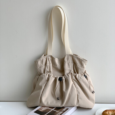 Удобна, устойчива на износване чанта за през рамо Голям капацитет Модна универсална найлонова чанта тип чанта Студентски клас Проста чанта за пътуване