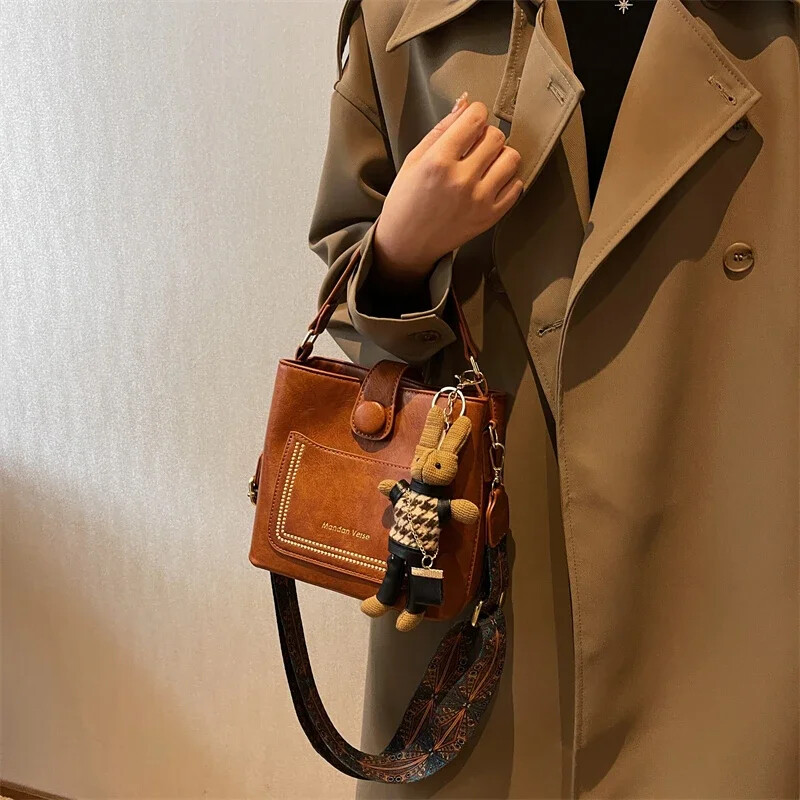 Modni trend kožna velika torba za žene 2024. Ženska jednostavna, velikog kapaciteta, vintage torba na rame Ručne torbe i torbice