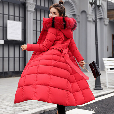 Parka lungă și caldă pentru femei Parka de iarnă cu glugă din bumbac Jachetă de modă Pardesiu îngroșat Guler de blană Îmbrăcăminte caldă pentru zăpadă Haine căptușite