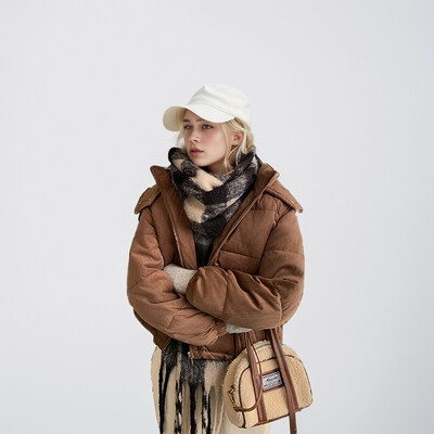 Tanak kratki topli kaput s kapuljačom Ženska gornja odjeća 2024. Nova zimska ženska ležerna pamučna jakna s kapuljačom Ženske gornje jakne čiste boje