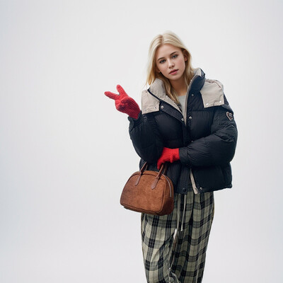 Ženska pamučna jakna 2024 Nova zimska ženska uska kratka topla jakna s kapuljačom Ženska gornja odjeća Ženske čiste boje Ležerne gornje jakne