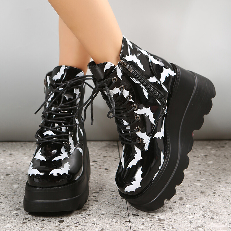 Gotičke motociklističke čizme s debelim dnom za žene Zima 2024. Tople gležnjače s debelom platformom Ženske punk čizme na petu s printom