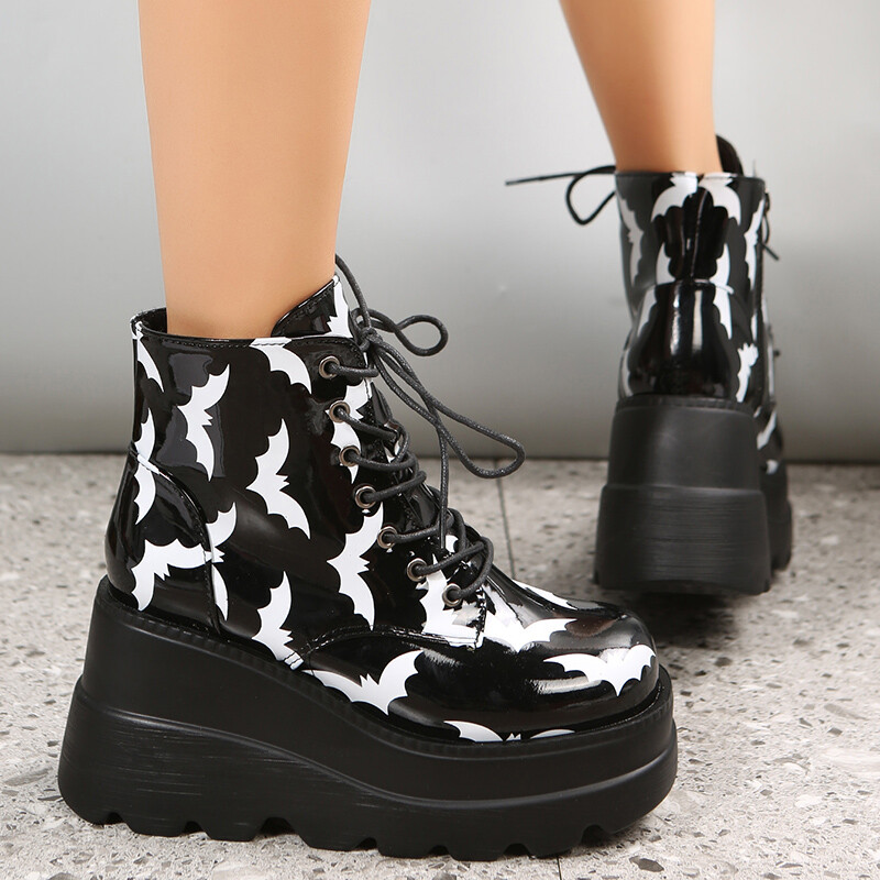 Gotičke motociklističke čizme s debelim dnom za žene Zima 2024. Tople gležnjače s debelom platformom Ženske punk čizme na petu s printom