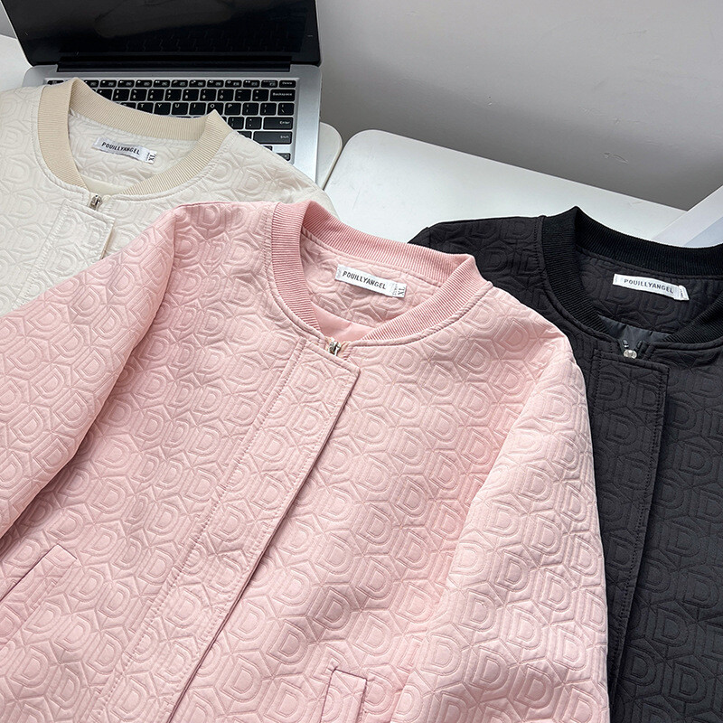 Naiste suures suuruses pesapallijope Sügisene vabaajarõivad mood D-täht Tepitud välisrõivad, kõverad, lukuga mantlid T73 018