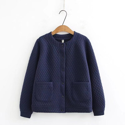 Suures suuruses naisterõivad Sping-mantel, paksendatud ühekihiline kinnitamata peeneruuduline tepitud nööpidega kardigan pikkade varrukatega jakk