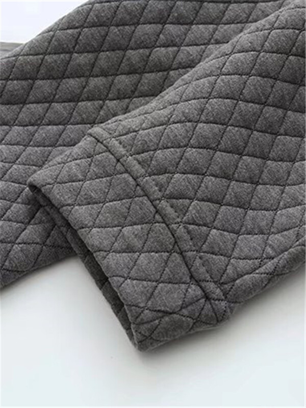 Suures suuruses naisterõivad Sping-mantel, paksendatud ühekihiline kinnitamata peeneruuduline tepitud nööpidega kardigan pikkade varrukatega jakk