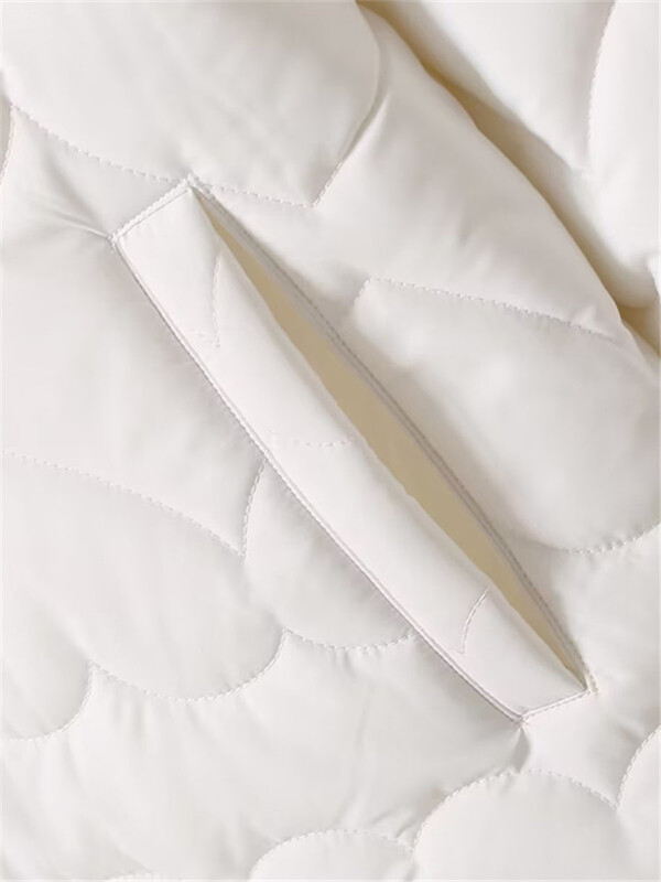 Ženska odjeća velikih veličina, zimska jakna dugih rukava, okrugli izrez, četvrtasti tartan s pohabanim rubom na ramenima, topli kaput