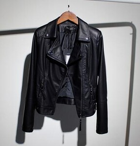 Ανοιξιάτικο δερμάτινο μπουφάν Γυναικείο μακρυμάνικο δερμάτινο παλτό μεγάλου μεγέθους Γυναικείο μπλουζάκι με πέτο PU Δερμάτινο μπουφάν 2029
