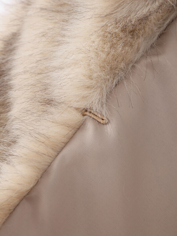 Zimski pahuljasti krzneni dugi jakni kaput od umjetnog krzna Ženski široki kaput s dugim rukavima na revere Debeli topli kaputi Ženski luksuzni modni ženski kaput