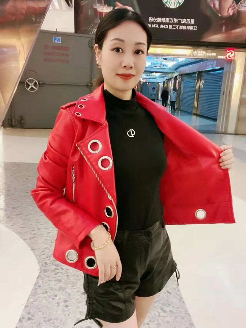 Naiste šikk kunstnahast mootorratta jope, sügisene PU Locomotive Bomber mantel Tõmblukk Kardigan Metallrõngad Õõnes tänavarõivad Crop Tops