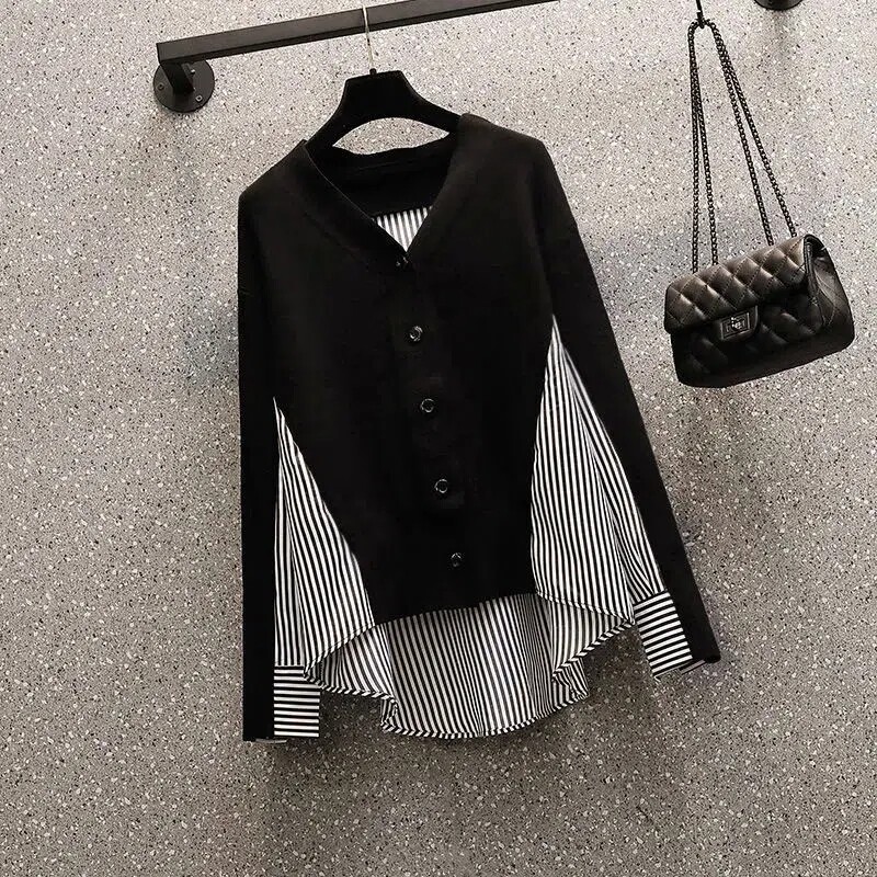 Kevadine uus salendav ja vananemist vähendav V-kaelusega nööbiga triibuline lapiline topp elastse vöökohaga vabaajapükste kaheosaline komplekt