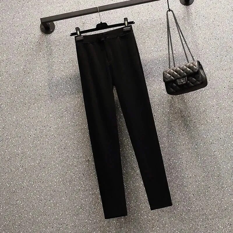 Kevadine uus salendav ja vananemist vähendav V-kaelusega nööbiga triibuline lapiline topp elastse vöökohaga vabaajapükste kaheosaline komplekt