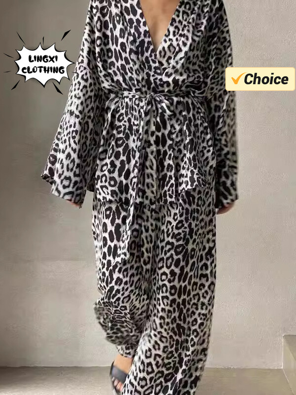 Suvemood Uus elegantne naiste kaheosaline komplekt avara vöökohaga leopardimustriga hommikumantel kõrge vöökohaga laia säärega püksid, kaheosaline komplekt