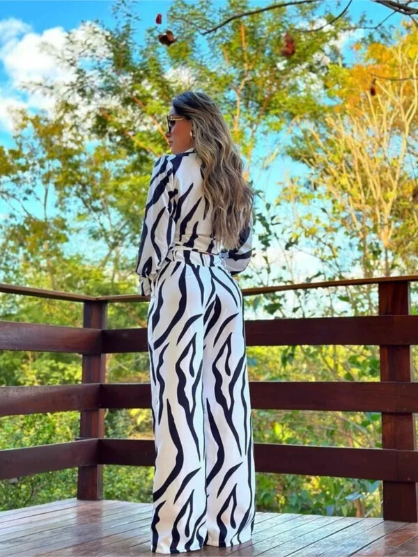 Ženski 2-dijelni set 2024. Proljeće Jesen Košulja s cvjetnim printom Komplet hlača širokih nogavica Modni uredski ženski ležerni dnevni set košulja