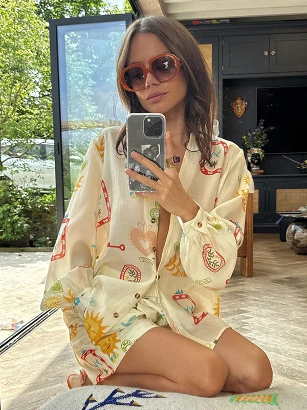 Modno kratko odijelo s otisnutim elastičnim džepovima u struku Žensko odijelo s širokim reverima i dugim rukavima Komplet košulje s dugim rukavima Nova ženska odjevna kombinacija za odmor