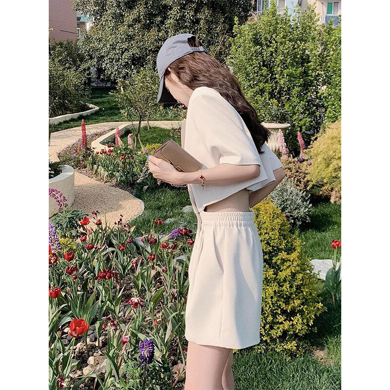 Ljeto Novo jednobojno izdubljeno odijelo Ženski kombinezon kratkih rukava visokog struka Ležerne modne hlače Ženski elegantni kombinezon