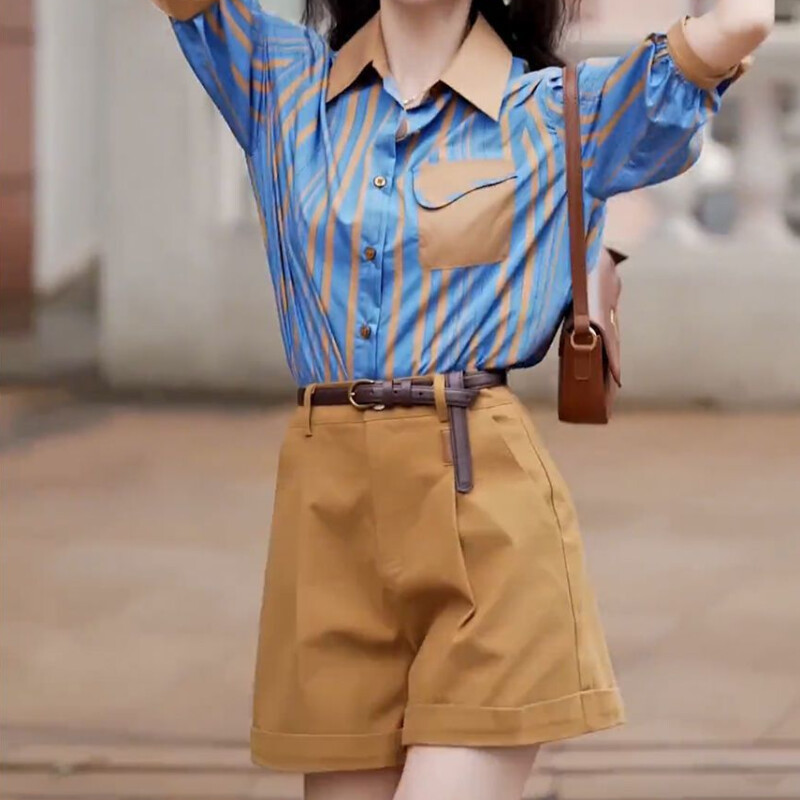 Novo u dvodijelnim ležernim ženskim kratkim hlačama Odlikuje se odgovarajućom opremom Korejski stil Klasična ljetna moda 2024. Ženski kratki setovi 2 komada