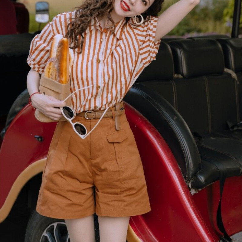 Лятна мода 2024 г. Дамски къси панталони Раета в корейски стил Дамски къси комплекти 2 бр. Нови продукти Облекло, съответстващо на тенденциите Класически