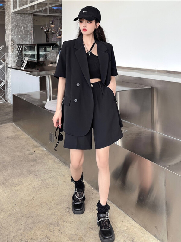 2022 Нов летен блейзър Костюми от две части Дамски модни широки комплекти яке с къс ръкав + къси панталони Жена