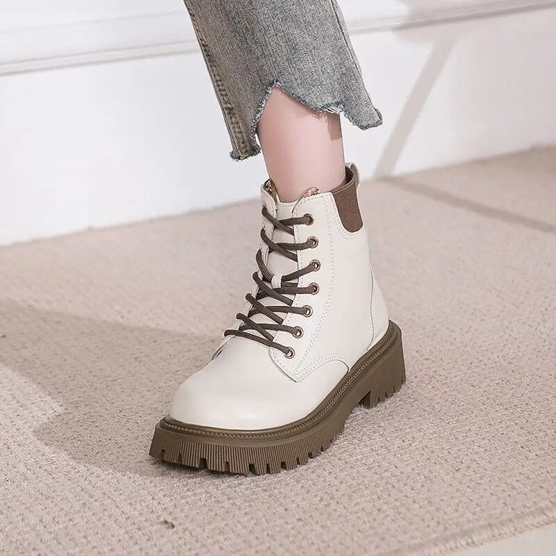 Дебело дъно с цип Martin Boots Дамски есен 2024 г. Нов стил Британска система Къси ботуши с връзки Тежка бяла къса тръба