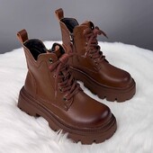 Sügistalvised pehmed soojad poolsaapad naistele 2023 Uued Punk-suured platvormkingad, paksu põhjaga libisemiskindlad mootorrattasaapad