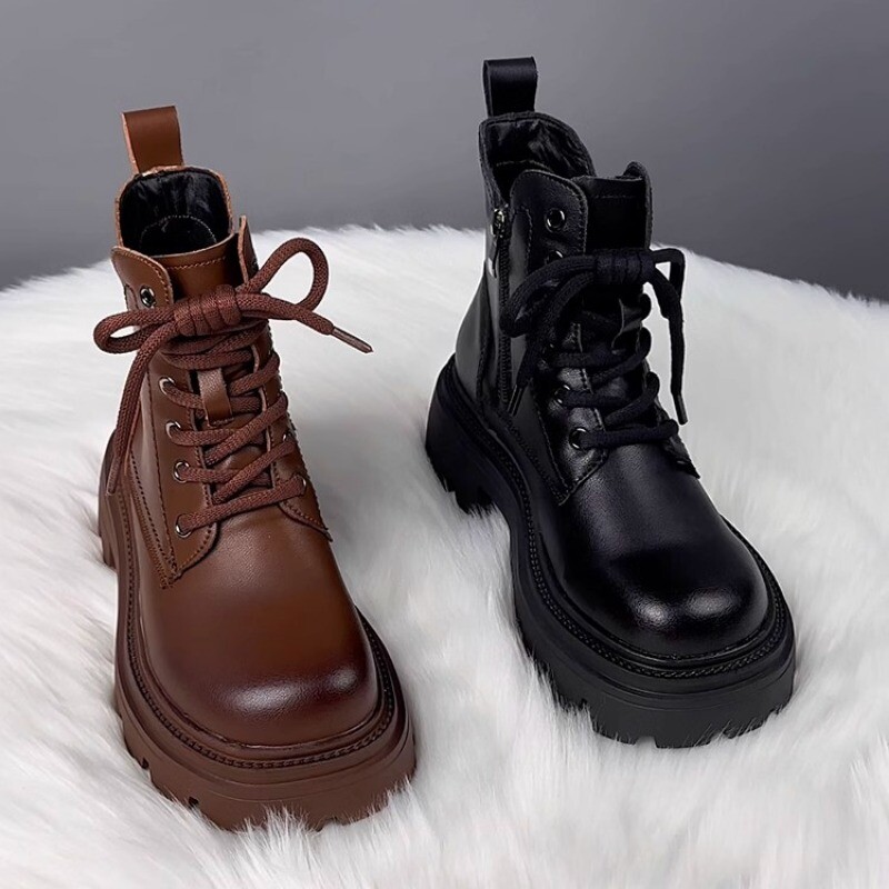 Sügistalvised pehmed soojad poolsaapad naistele 2023 Uued Punk-suured platvormkingad, paksu põhjaga libisemiskindlad mootorrattasaapad