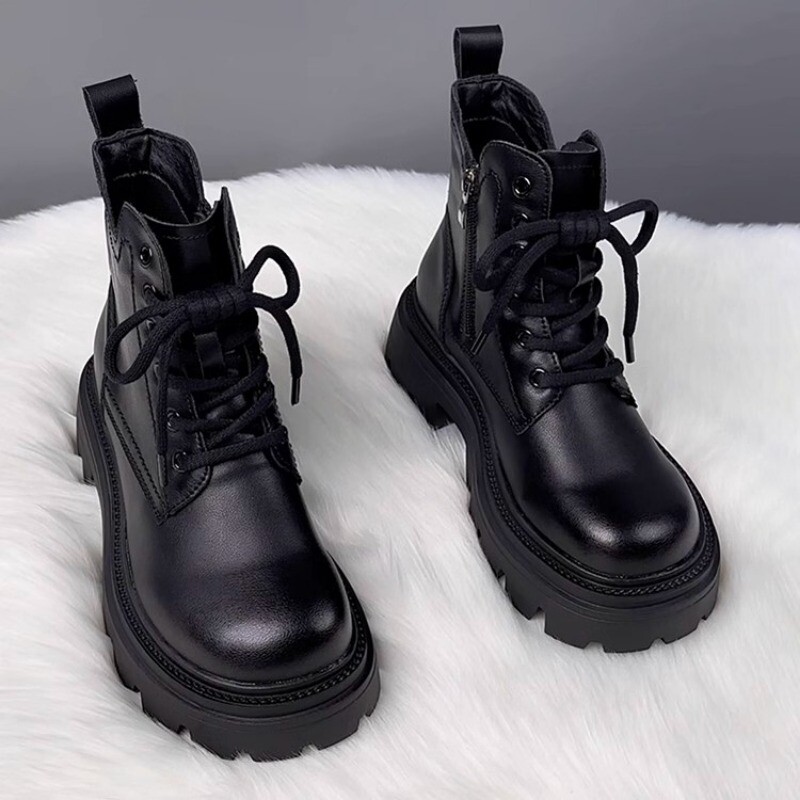 Sügistalvised pehmed soojad poolsaapad naistele 2023 Uued Punk-suured platvormkingad, paksu põhjaga libisemiskindlad mootorrattasaapad