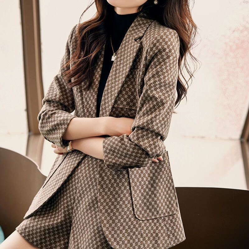 Ljetne modne jakne i kratke hlače Odijela za žene Odjeća u korejskom stilu Elegantni ženski komplet kratkih hlača Chic Ured 2024. po mjeri