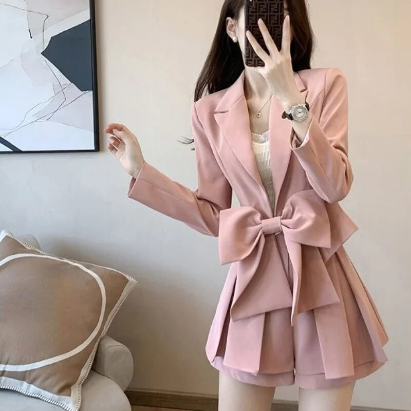 Ženski komplet kratkih hlača Ljeto 2024. Sakoi i kratke hlače Odijela za žene Ružičasta uredska odjeća Novo u jeftinim premium ponudama Puno