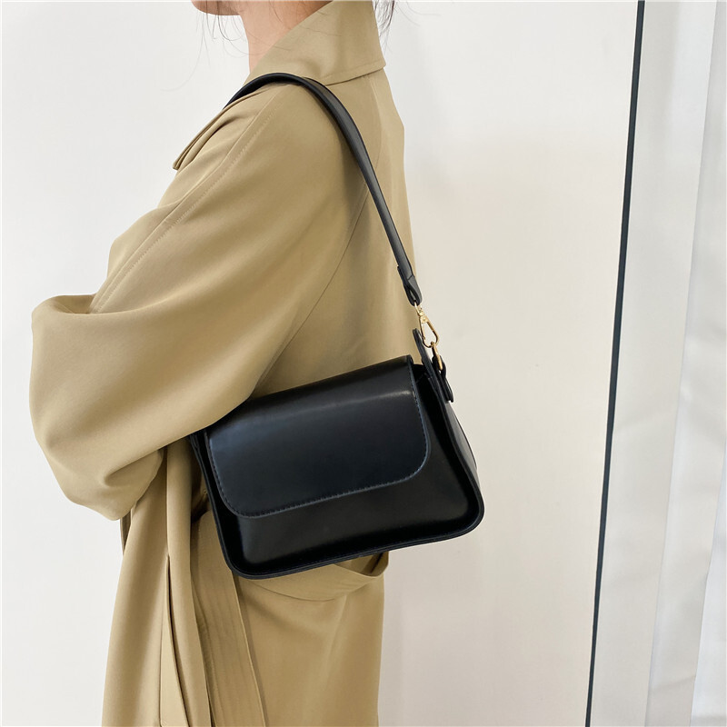 Trendikas moodne klapiga õlakott naistele PU-nahast kaenlaaluste kotid Disainer ühevärviline käekott ja rahakott tüdrukutele.