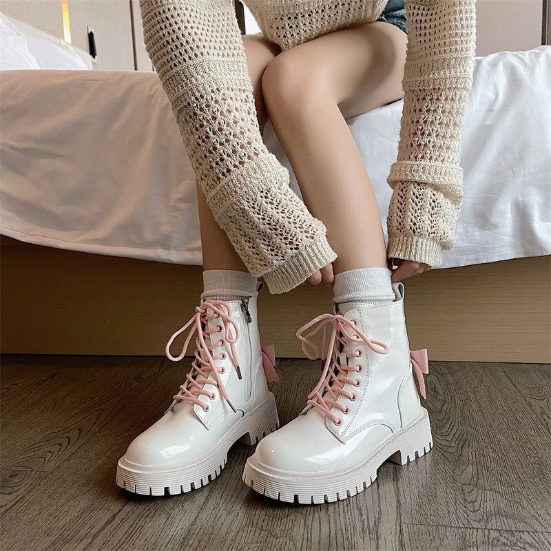 Čizme za žene s ružičastom mašnom kontrastne boje lakirane biciklističke čizme u britanskom stilu Gležnjače s platformom Cipele s neklizajućim debelim potplatom