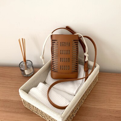 Vintage šuplja ženska torba na rame Nove ručne torbe PU kožna ljetna jednobojna ženska torba preko ramena mali novčanik za telefon