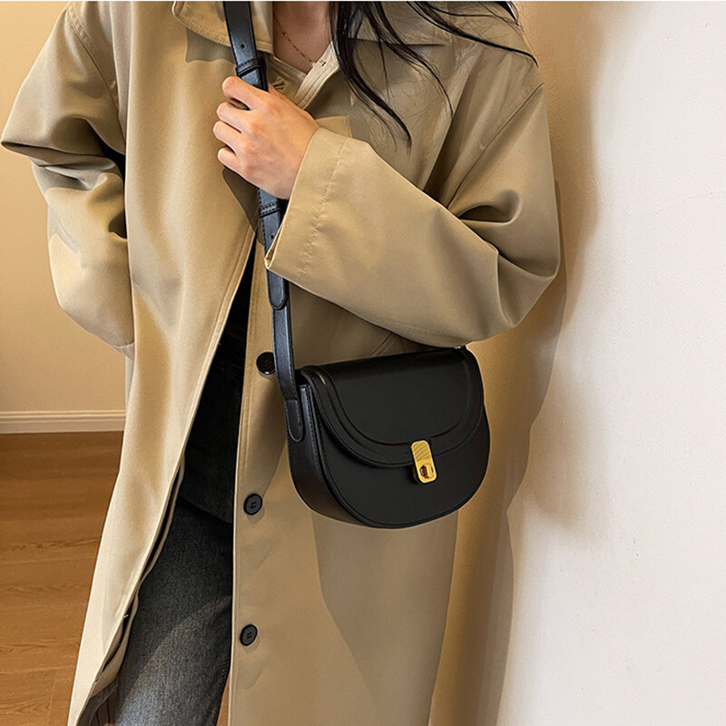 Ženska otmjena jednobojna torba s preklopom od Pu kože Ženska vintage torbica s preklopom na preklop preko ramena