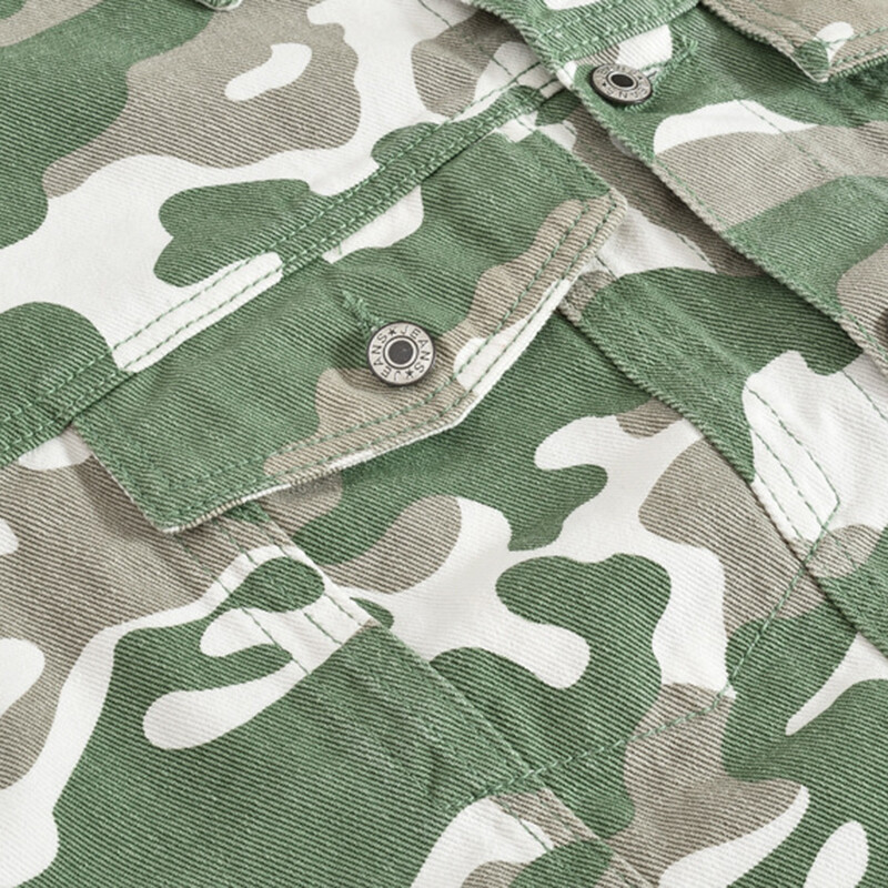 Muška kamuflažna traper jakna s printom Ležerni kaput vojnozelenocrvena