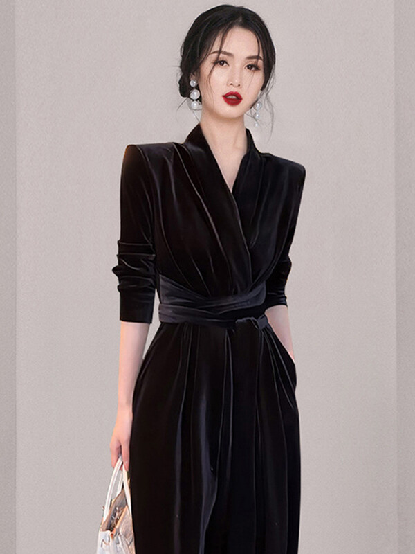 DEAT Baršunasti jednobojni ženski kombinezon s izrezom Novi modeli Visokog struka Elegantni ženski kombinezoni dugih rukava Jesen 2024. 15C471