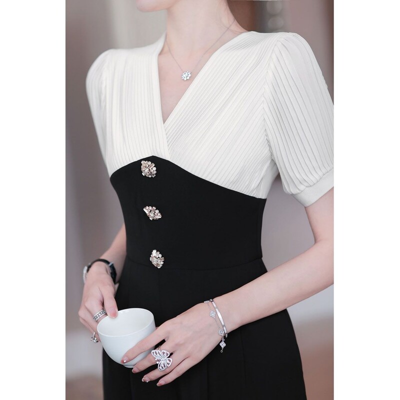 2024. aasta kevad/suvi uus etnilise stiiliga mood, laia säärega kombinesoon, lühikeste varrukatega Euroopa ja Ameerika naiste püksid T94