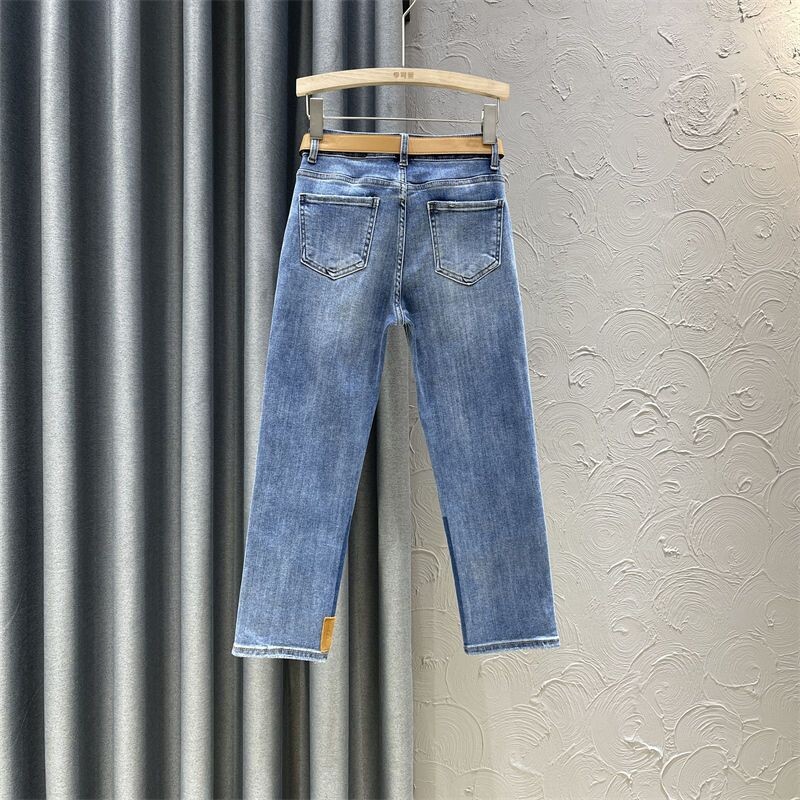 Svijetloplave traper kratke hlače za jesen za žene visokog struka koje izgledaju usko Svestrane ravne hlače u boji blokirane