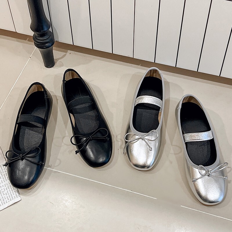 Sädelevad hõbedased kikilipsud jalatsid Naistele ümmargused varvastega lapilised ruudulised nahast püksid, naiste kingad