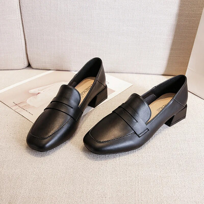 Sieviete elegants kvadrātveida purngals 3 cm augstpapēžu kurpes Sieviešu retro ādas zempapēžu kurpes Sieviešu balti, jauki āra kurpes platformas kurpes